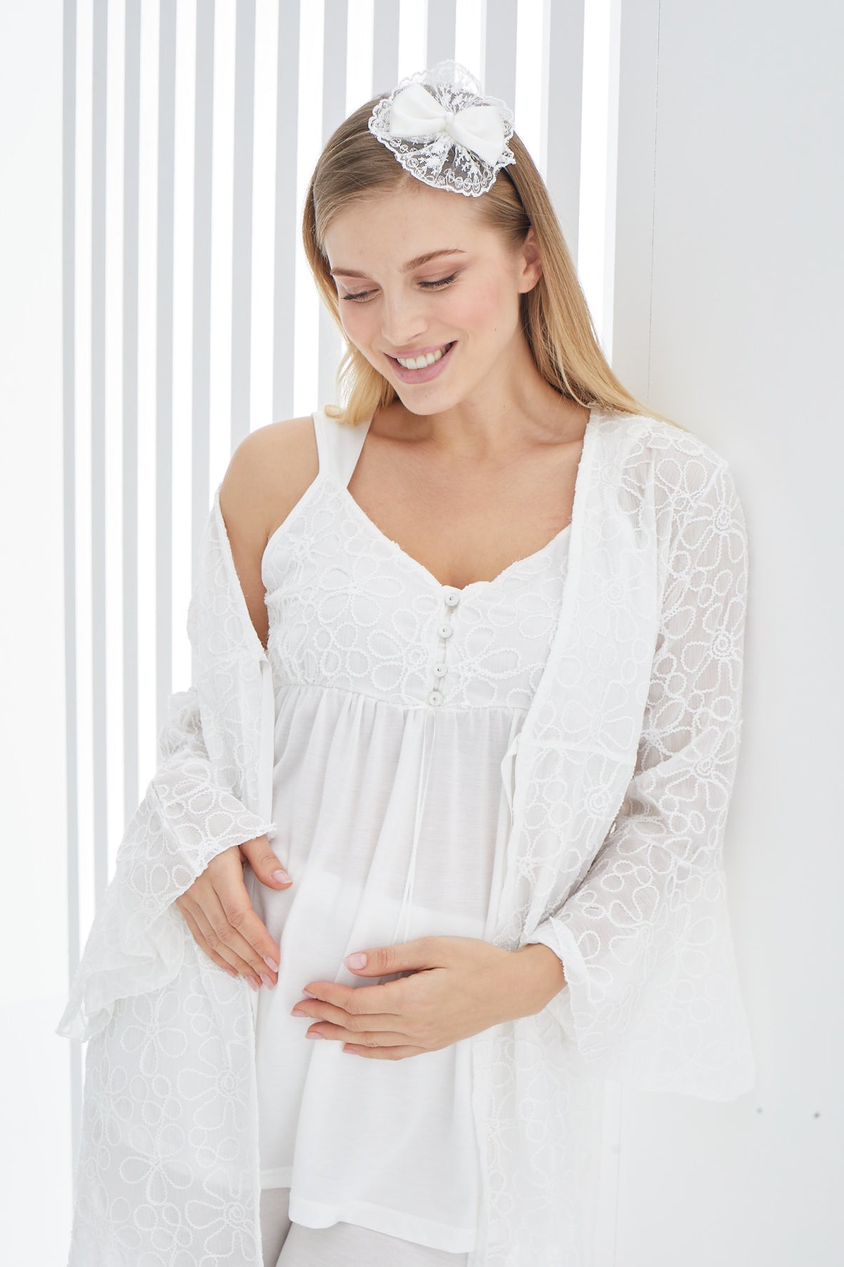 Lace Embroidered 3-Pieces Maternity & Nursing Pajamas With Flywheel Arm Robe Ecru - 3417
