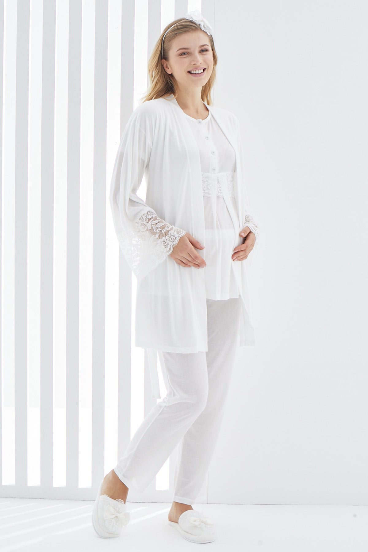 Lace 3-Pieces Maternity & Nursing Pajamas With Lace Flywheel Arm Robe Ecru - 3412