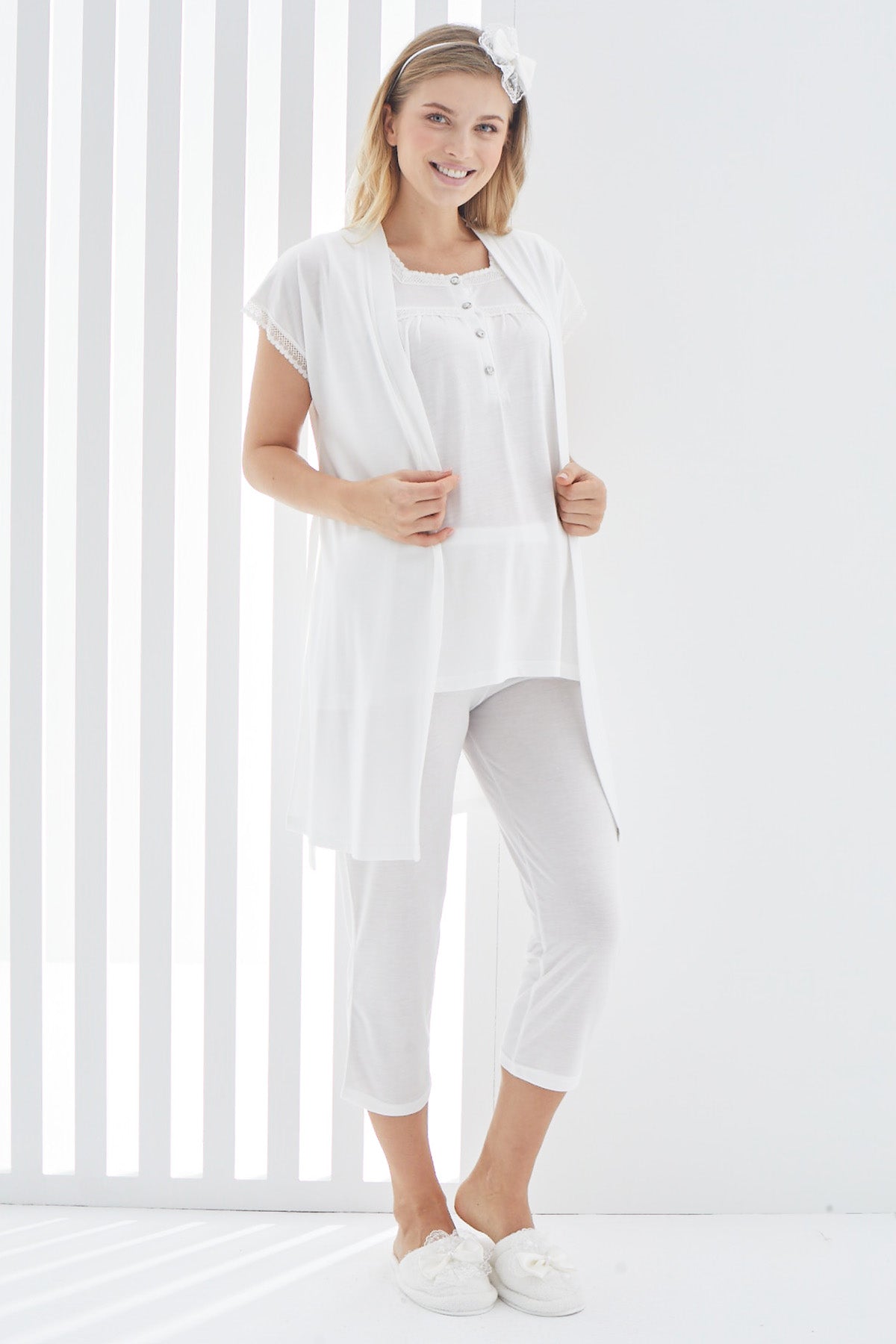 Lace Strap 3-Pieces Maternity & Nursing Pajamas With Robe Ecru - 3411
