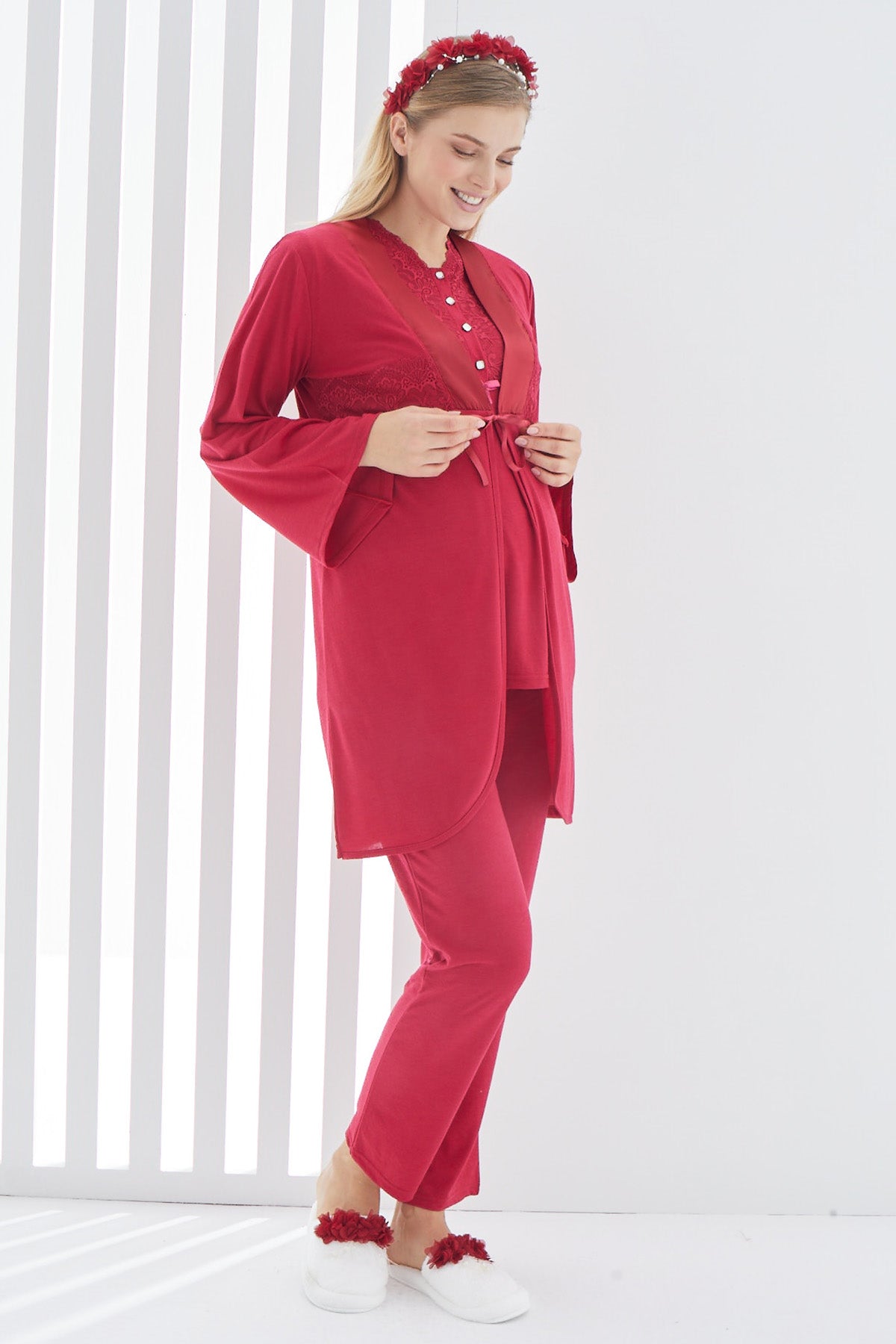 Lace Collar 3-Pieces Maternity & Nursing Pajamas With Robe Red - 3410