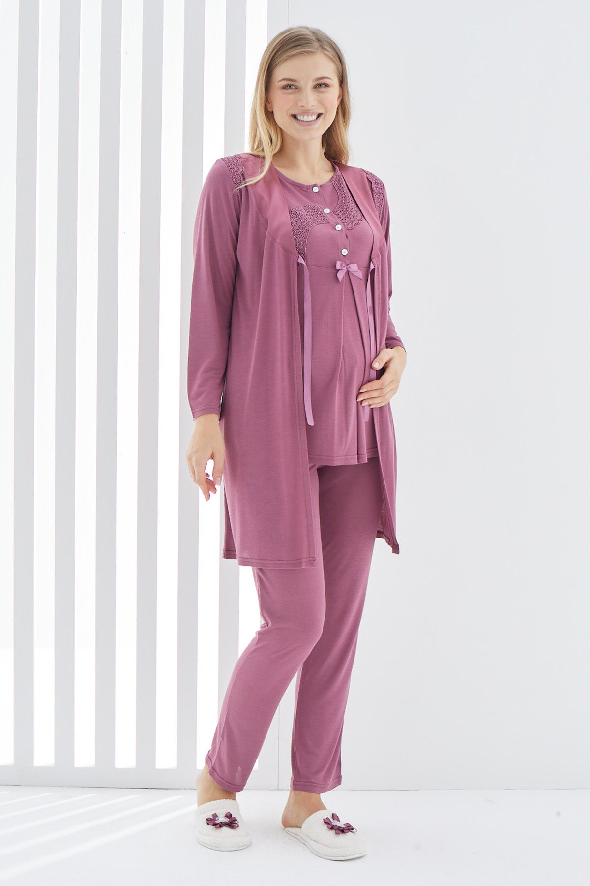 Guipure 3-Pieces Maternity & Nursing Pajamas With Robe Plum - 3407