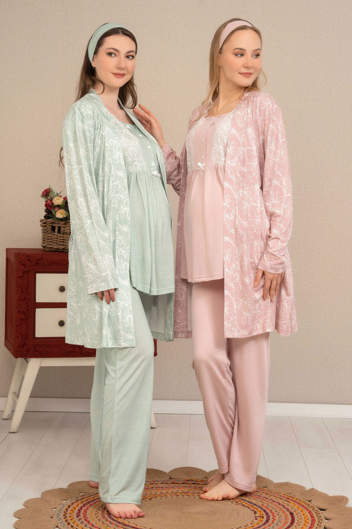 Lace Collar 3-Pieces Maternity & Nursing Pajamas With Patterned Jacquard Robe Green - 4507