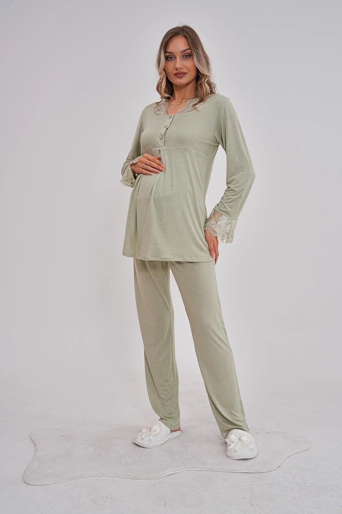 Lace Collar Maternity & Nursing Pajamas Green - 5808