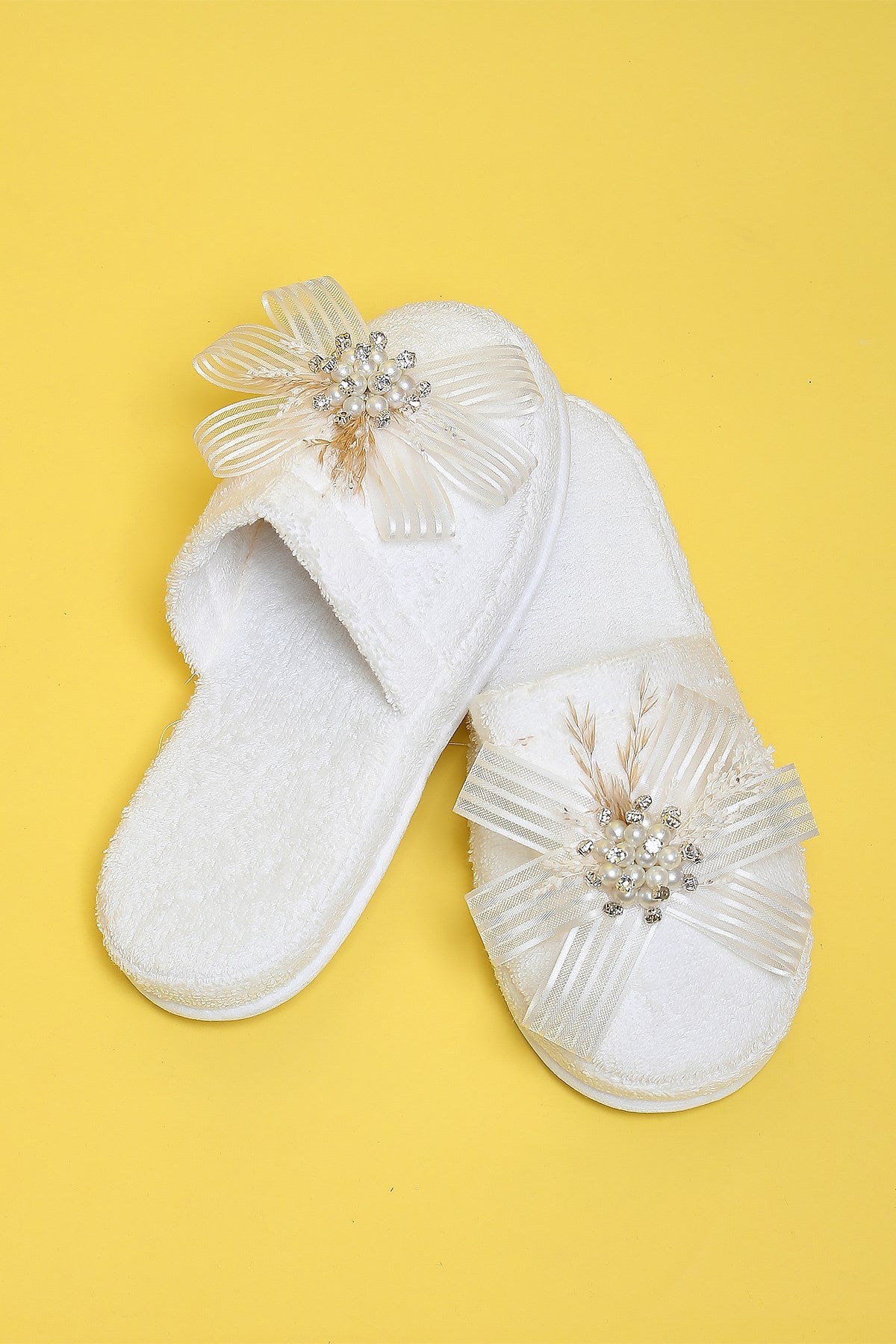 Wheat Blossom Postpartum And Bride Crown & Slippers Set Ecru - 919505