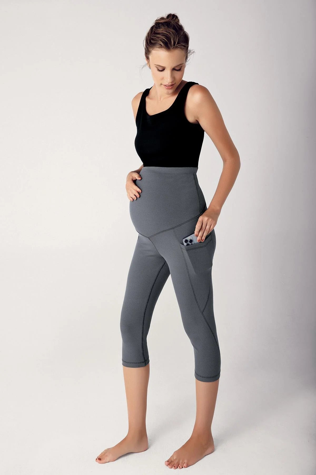 Ribbed Adjustable High-Waist Stretch Supportive Capri Maternity Leggings Anthracite - LF9202