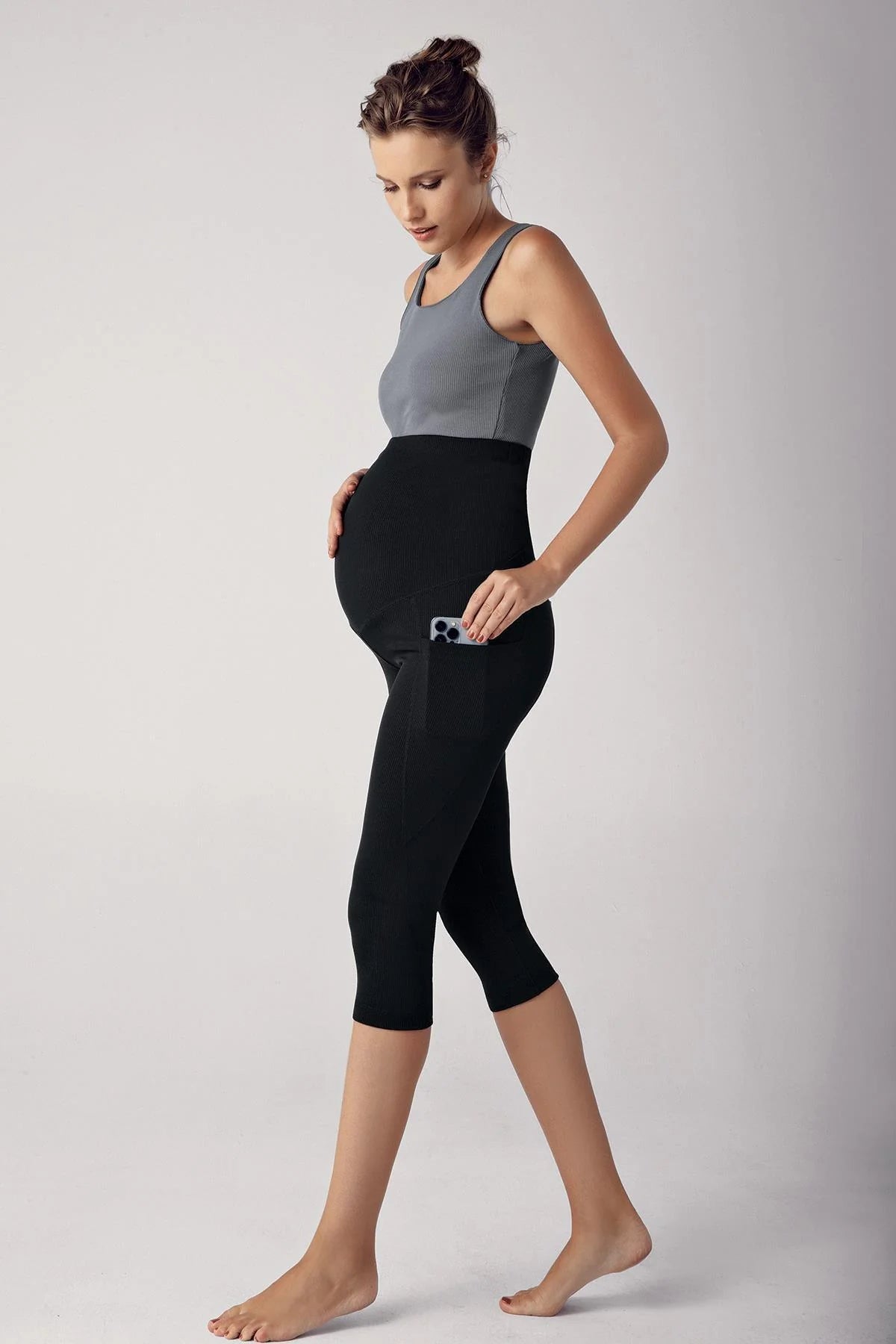 Ribbed Adjustable High-Waist Stretch Supportive Capri Maternity Leggings Black - LF9202