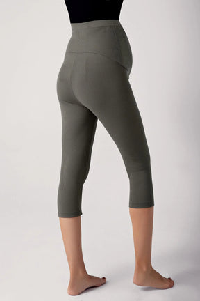 Ribbed High-Waist Stretch Supportive Capri Maternity Leggings Khaki - LF9204