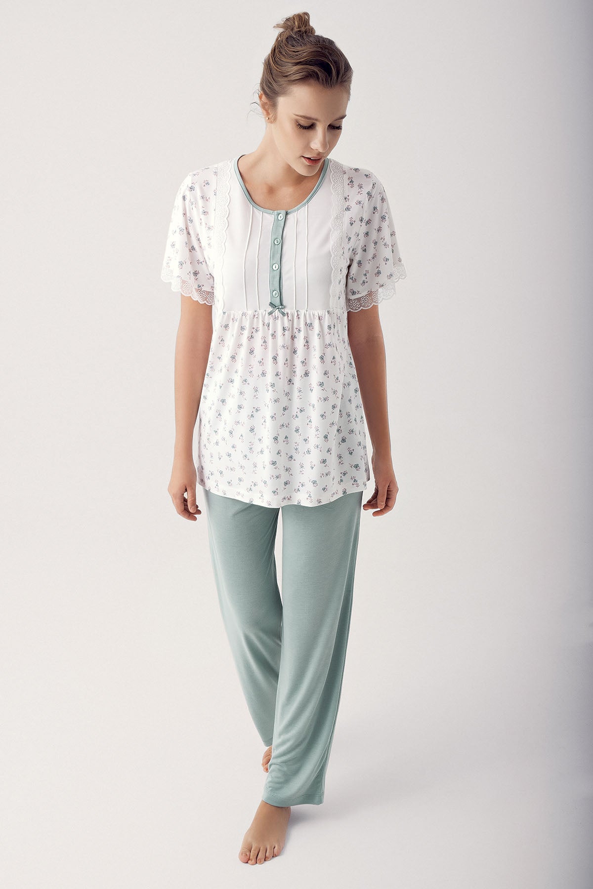Flower Pattern Lace Plus Size Maternity & Nursing Pajamas Green - 14201