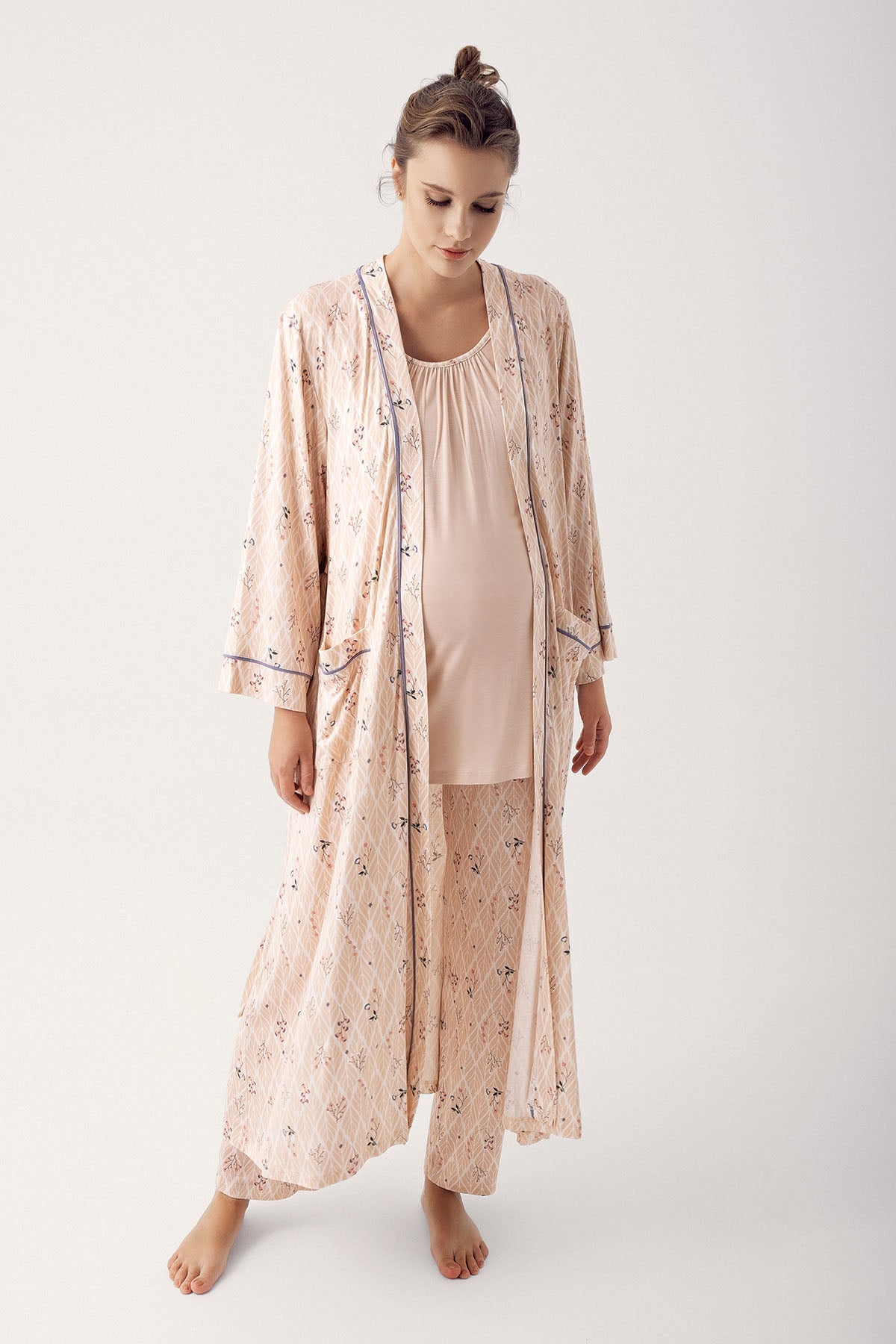 Breastfeeding Detailed 3-Pieces Maternity & Nursing Pajamas With Patterned Robe Beige - 14304