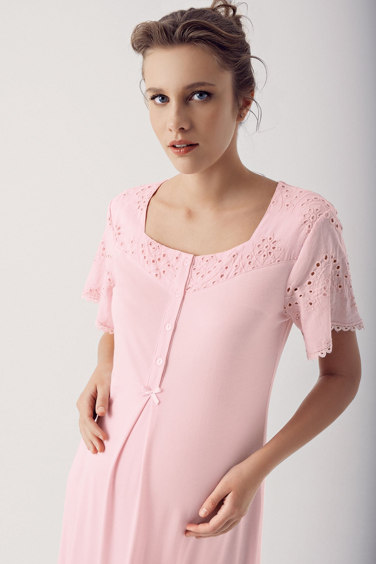 Motif Embroidered Maternity & Nursing Nightgown With Robe Powder - 14400